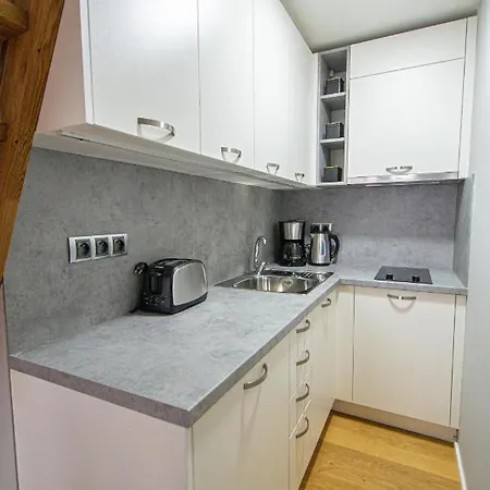 Main Train Station Apartment Close To The The Main Square! Prague Exterior photo